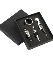 Set 4 accesorii pentru vin, Gonga®, culoaremodel Negru